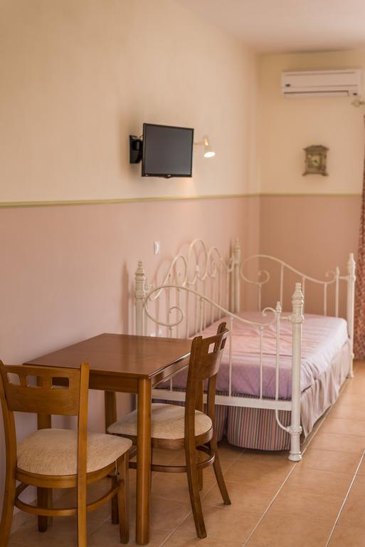 Elaias Gi Aparthotel Mousata
