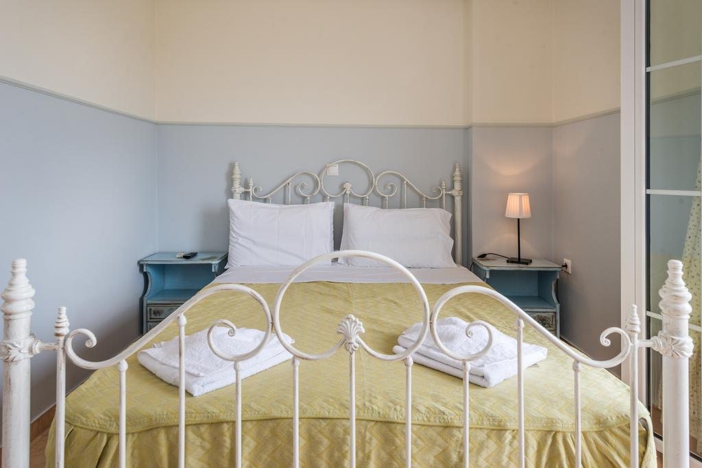 Aparthotel Elaias Gi Mousata