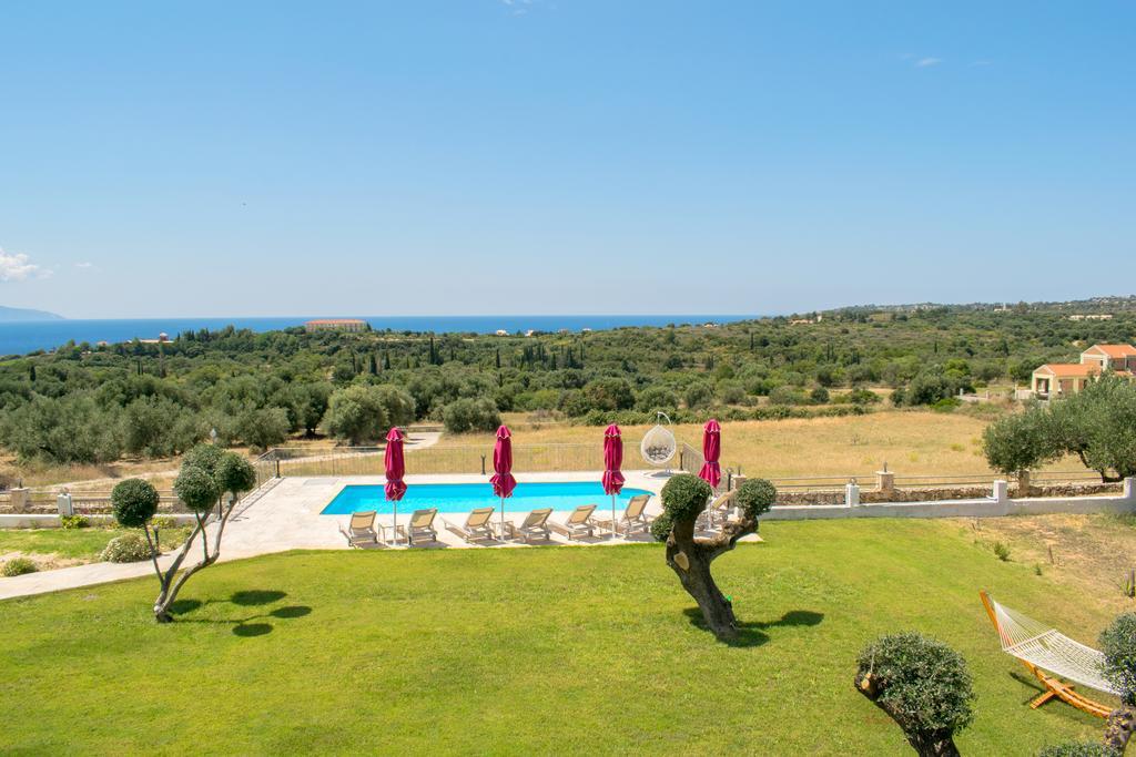 Apart Otel Elaias Gi 2*